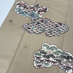D876 色留袖 宝尽くし 正絹 着物 袷 しつけ糸付き未使用極美品 - メルカリ