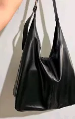 ブラック ショルダーバッグのサムネイル