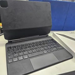 Magic Keyboard　iPad用キーボード　MXQT2J/A 動作確認済のサムネイル