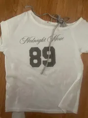 服の出品のサムネイル