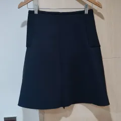 COS ブラック Hライン スカート55のサムネイル