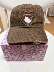 ハローキティ ヒョウ柄 レオパード 柄 キャップ 帽子のサムネイル