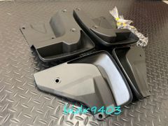 200系ハイエース純正マッドガード 08414-26110 クリップ類付き - メルカリ