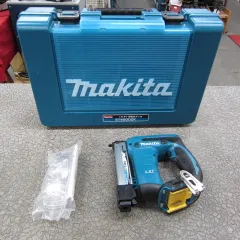 マキタ(makita) コードレスタッカ ST420DZK【川崎店】のサムネイル
