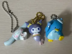 サンリオ キャラクターズ ガチャ キーホルダー まとめ出品 (クロミ、シナモロール、タキシードサム)