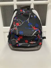 EASTPAK イーストパック バックパックのサムネイル
