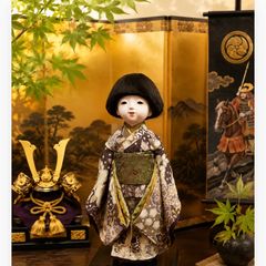 市松人形 久楽朋　女の子　サイズ28 縮緬赤　桜s-199 市松人形 久楽朋 女の子 サイズ28 縮緬赤 桜s-199 K - メルカリ