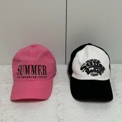 ピンク レタリング ベースボールキャップ + ブラック＆ホワイト バイカラー ベースボールキャップ 夏 キャップ 帽子 2点 まとめ