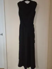 COS ブラック オールインワンのサムネイル
