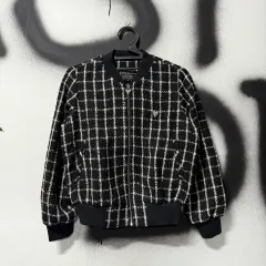 新品 GUESS アーガイル パータン ツイード ジップアップ ブルゾン ジャケットのサムネイル