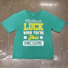 四つ葉のクローバー プリンティング 半袖Tシャツのサムネイル