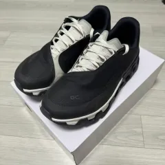 オンラニング パフ クラウドMONSTER 270のサムネイル