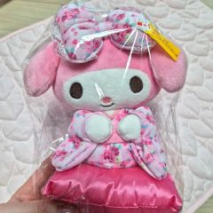 未使用タグ付き　サンリオ　マイメロディ　ぬいぐるみ　いちご着物　正座　ロリータ 未使用タグ付き サンリオ マイメロディ ぬいぐるみ いちご着物 正座