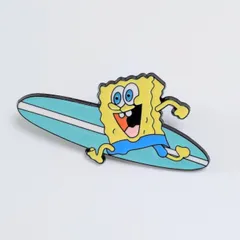 送料無料！ ★ピンズ PINS★ピンバッジ 【 SpongeBob SquarePants（ スポンジボブ ）】サーフィン 〚アメリカン雑貨 アメトイ〛のサムネイル