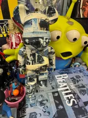 BE@RBRICK(ベアブリック) ビートルズ 400&100%のサムネイル