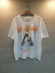 村上隆　ヒカル　ReZARD コラボTシャツ ReZARD ヒカル✖️村上隆 ブラック T シャツ Sサイズ - メルカリ