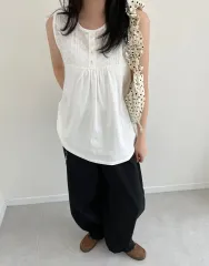 エンブロイダリー ノースリーブのサムネイル