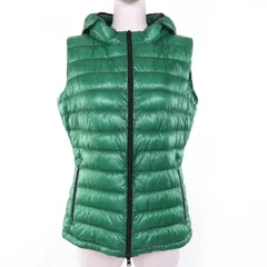 極美品☆Herno ヘルノ PI0636D フード付き ZIP UP ライト ダウンベスト グリーン 42 ルーマニア製 正規品 レディースのサムネイル