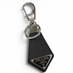 PRADA 付属品付き ロボット キーリング 1TR102 サフィアーノ 黒 - メルカリ