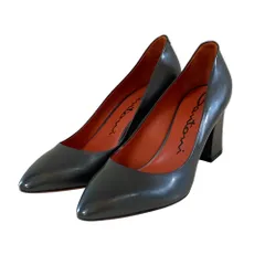 美品 Santoni サントーニ レザーパンプス サイズ37 23.5cm相当 グレー レディース 古着 中古 USEDのサムネイル