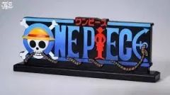 ワンピース ロゴフィギュア 横24cm - メルカリ