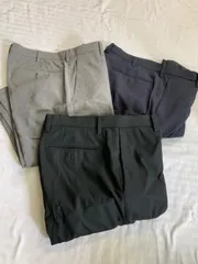 UNIQLO パンツ ズボン スラックス　感動パンツ　３点　３本セットのサムネイル