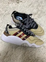 (240) アディダス x Alexander Wang スニーカーのサムネイル
