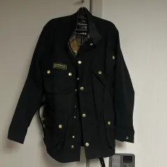 BARBOUR インターナショナル ジャケット サイズ38 ほぼ新品 出品のサムネイル
