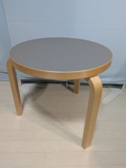 p*e様 artek table 95 ホワイトラミネート 美品 - メルカリ