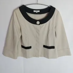 M1-03511 【Women】 NATURAL BEAUTY BASIC (ナチュラル ビューティ ベーシック)ジャケット  長袖 ショート丈 (M) / ベージュ×ネイビー 表脇と袖に汚れ有 内側襟タグに黄ばみ有 K-春秋のサムネイル