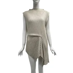 ISSEY MIYAKE イッセイミヤケ 変形 ワンピース アイボリー サイズ2のサムネイル