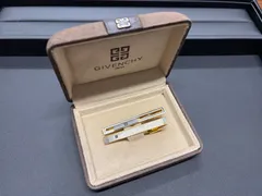GIVENCHY ネクタイピン 2点 ケース付きのサムネイル