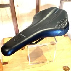SDG BELL-AIR 牛柄 MTB サドル - メルカリ