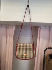 3F DAKS ダックス ショルダーバッグ 総柄 カーキ系 ロゴ金具 - メルカリ