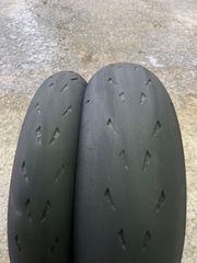 送料無料DUNLOP ダンロップ KR410バイク用前後セット 3～4時間 - メルカリ