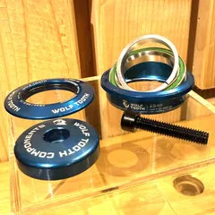 【Used】Wolf Tooth ZS44/28.6 Upper Headset Blue Enduroベアリング 中古のサムネイル
