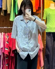 M アディダス シンボルパータン スペル ロゴ 半袖 シャツのサムネイル