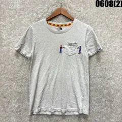 THE NORTH FACE ポケット グラフィック 半袖 Tシャツ グレー mのサムネイル