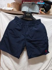正規品 AMI ネイビーショートパンツ ハートロゴ - メルカリ