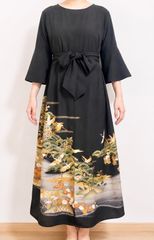 一点物 着物リメイク ロングワンピース ドレス 黒留袖 正絹 飛鶴花文