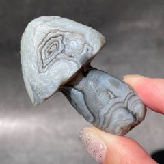 インド産 カラフル オーシャンジャスパー ノーム 置物 可愛い - メルカリ