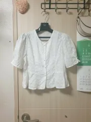 パフ半袖ブラウスのサムネイル