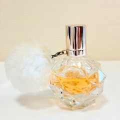 Ariana Grande 香水 30ml - メルカリ