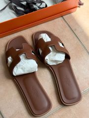 エルメス オラン 現行モデル ゴールド 人気色 試し履きのみ24cm早い者 