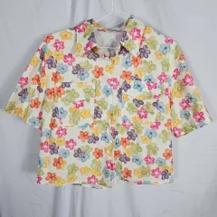 フラワーパターン クロップド半袖Tシャツのサムネイル
