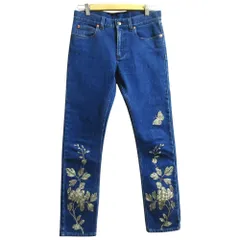 美品 GUCCI グッチ フラワー バタフライ エンブロイダリー ストレッチ デニムパンツ ジーンズ 449577 サイズ22 ブルー レディース 古着 中古 USEDのサムネイル