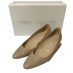 Manolo Blahnik スエード パンプス - メルカリ