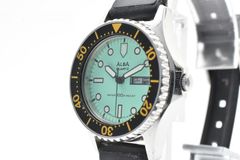 SEIKO ALBA V248-0070 ライムグリーンダイバー風 美品 SEIKO ALBA V248-0070 レディース クォーツ ダイバーズ 腕時計