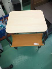 廃盤・希少・美品】IKEA サイドテーブル ULSBERG イケア - メルカリ