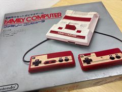 昭和レトロ 箱付き AV化済み初代ファミコン後期型 - メルカリ